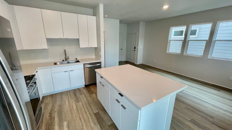 4 BED/2.5 BATH HOME in Hoopili - Garage & Backyard!!! property image