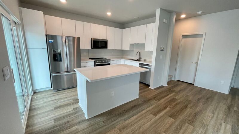 4 BED/2.5 BATH HOME in Hoopili - Garage & Backyard!!! property image