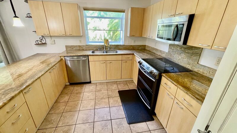 Single Family Home in Royale Kunia Available in APRIL! property image