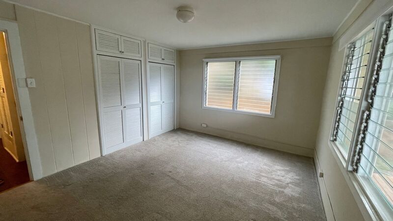 Amazing Views 2bed/1bath unit in St. Louis Heights Available in April! property image