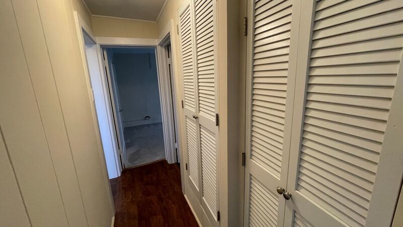 Amazing Views 2bed/1bath unit in St. Louis Heights Available in April! property image