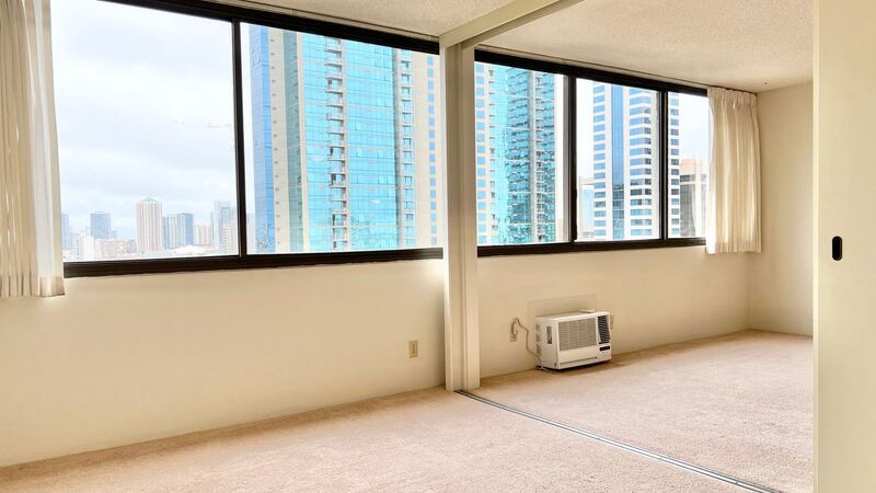 Downtown Honolulu 1 bedroom unit w/ Covered Parking property image