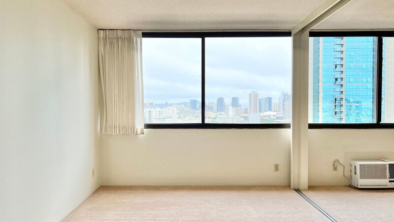 Downtown Honolulu 1 bedroom unit w/ Covered Parking property image