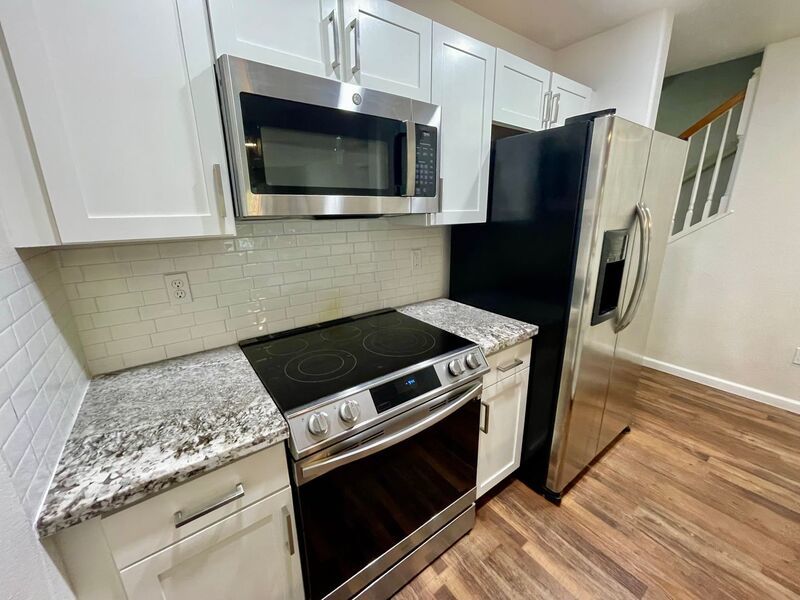 2bed/2.5 bath PET FRIENDLY Townhome Available in Kapolei! property image