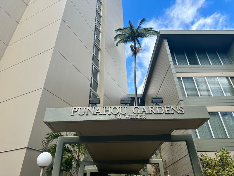 Newly Renovated Studio w/ LANAI & Utilities INCLUDED/Available NOW in Punahou Gardens!! property image