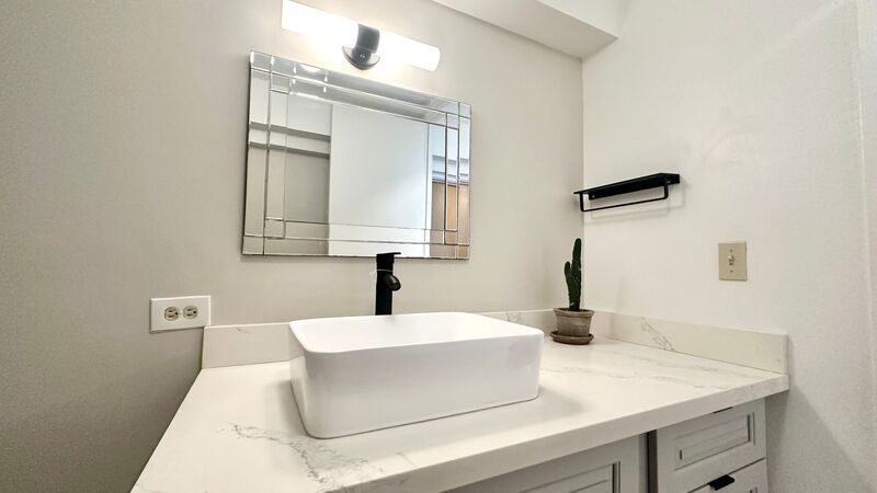 Newly Renovated Studio w/ LANAI & Utilities INCLUDED/Available NOW in Punahou Gardens!! property image