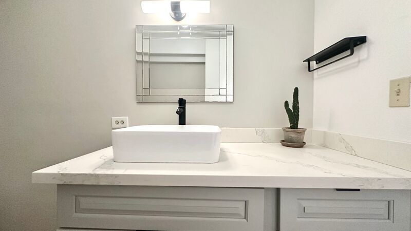 Newly Renovated Studio w/ LANAI & Utilities INCLUDED/Available NOW in Punahou Gardens!! property image