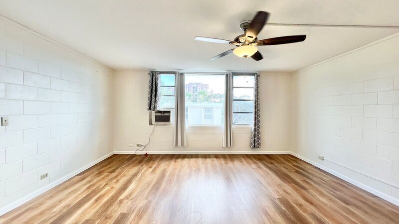 2 BED/2 BATH/1 PRKG across from Pearlridge Mall (Aiea) w/ Washer/Dryer INSIDE property image