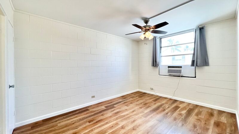 2 BED/2 BATH/1 PRKG across from Pearlridge Mall (Aiea) w/ Washer/Dryer INSIDE property image
