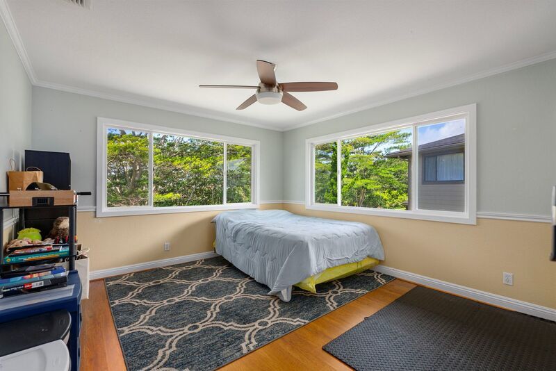 SPACIOUS 3 BED/2.5 BATH HOME IN MILILANI - Den, Pool, Yard, Garage & PV!! MILILANI MAUKA property image