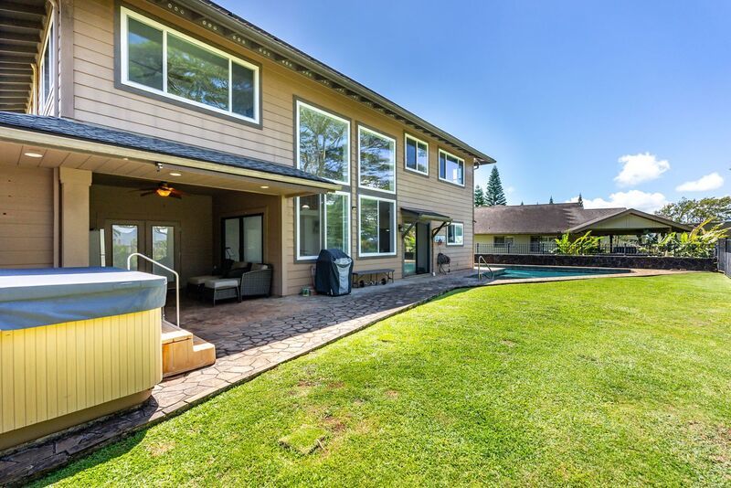 SPACIOUS 3 BED/2.5 BATH HOME IN MILILANI - Den, Pool, Yard, Garage & PV!! MILILANI MAUKA property image
