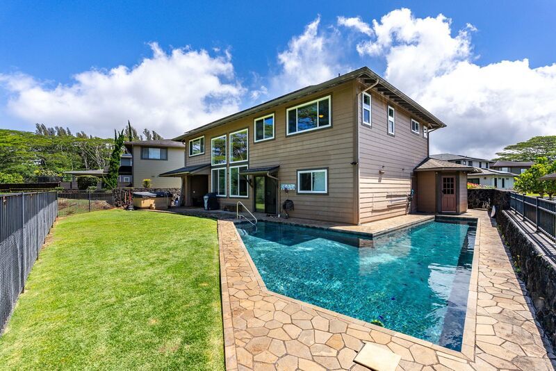 SPACIOUS 3 BED/2.5 BATH HOME IN MILILANI - Den, Pool, Yard, Garage & PV!! MILILANI MAUKA property image