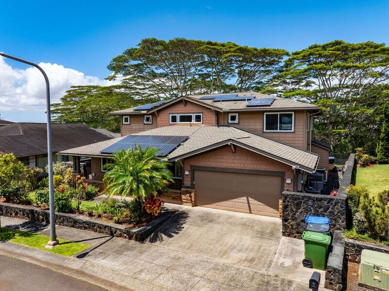 SPACIOUS 3 BED/2.5 BATH HOME IN MILILANI - Den, Pool, Yard, Garage & PV!! MILILANI MAUKA property image