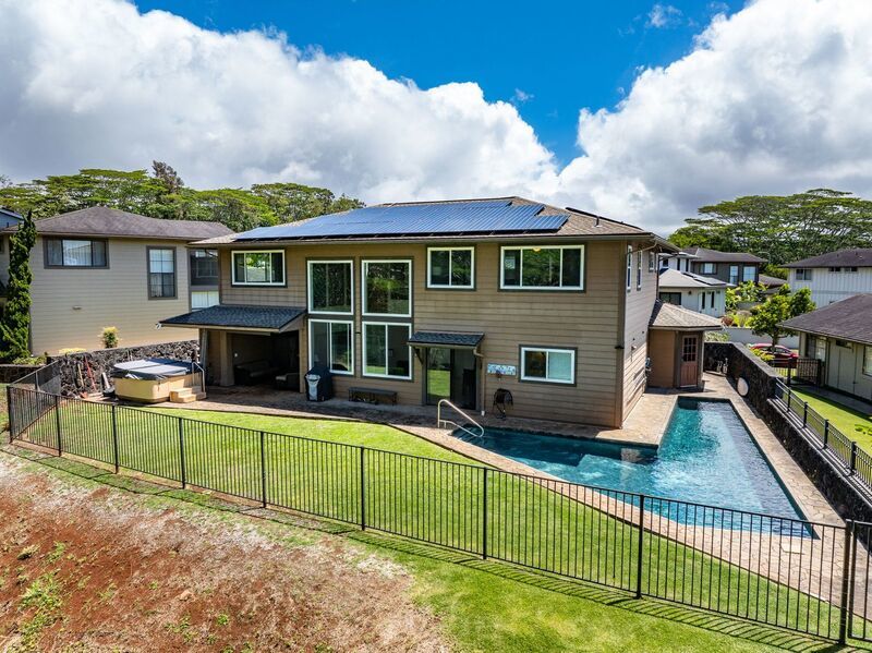 SPACIOUS 3 BED/2.5 BATH HOME IN MILILANI - Den, Pool, Yard, Garage & PV!! MILILANI MAUKA property image