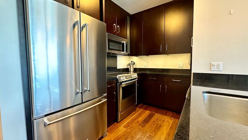 Available NOW - Ideally Located 1 Bedroom 1 Bath with 1 Assigned Parking and Storage Locker in Waihonua property image
