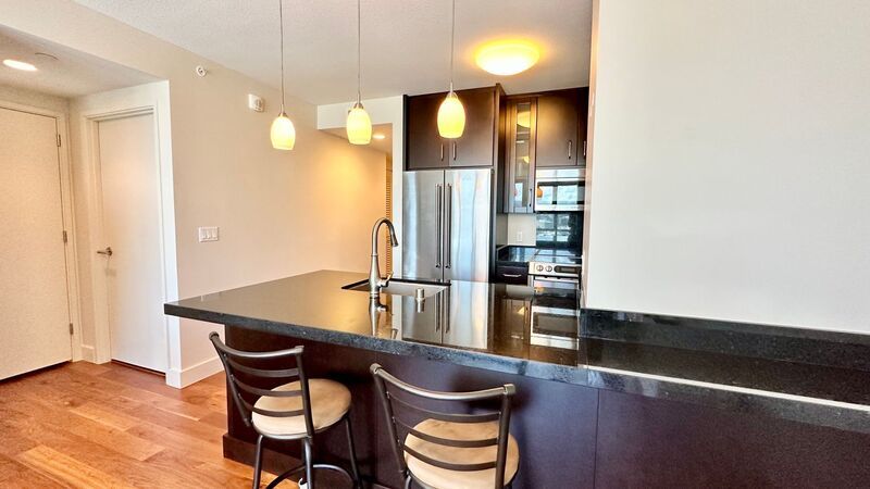 Available NOW - Ideally Located 1 Bedroom 1 Bath with 1 Assigned Parking and Storage Locker in Waihonua property image