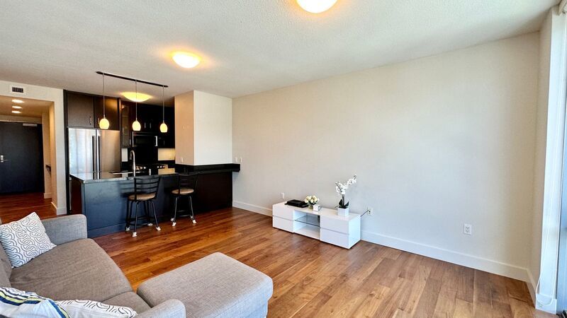 Available NOW - Ideally Located 1 Bedroom 1 Bath with 1 Assigned Parking and Storage Locker in Waihonua property image