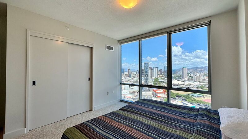 Available NOW - Ideally Located 1 Bedroom 1 Bath with 1 Assigned Parking and Storage Locker in Waihonua property image