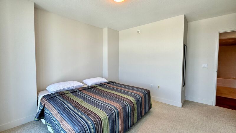 Available NOW - Ideally Located 1 Bedroom 1 Bath with 1 Assigned Parking and Storage Locker in Waihonua property image