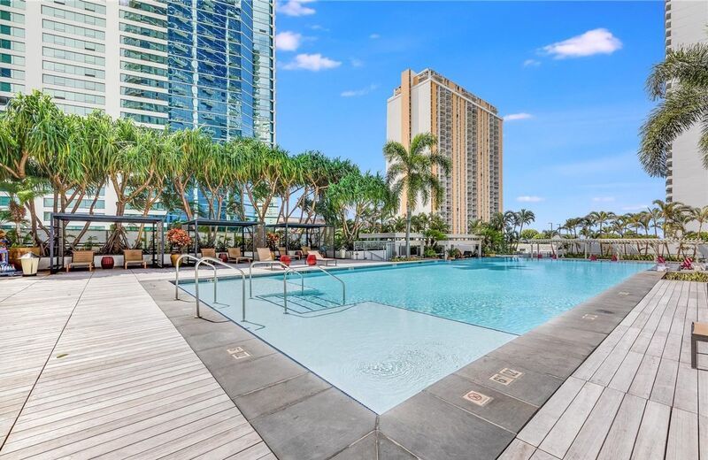 Available NOW - Ideally Located 1 Bedroom 1 Bath with 1 Assigned Parking and Storage Locker in Waihonua property image