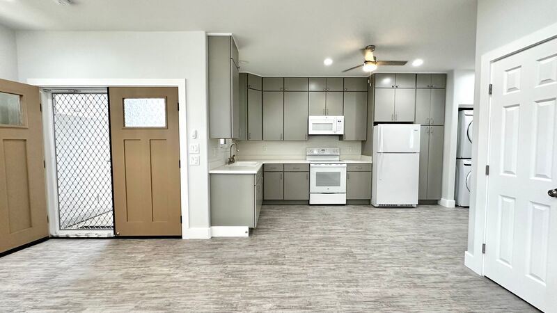 Brand New 1 BED/1 BATH with 1 PRKG - Split AC, Washer/Dryer, and Pet Friendly!! property image