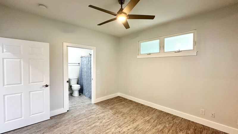 Brand New 1 BED/1 BATH with 1 PRKG - Split AC, Washer/Dryer, and Pet Friendly!! property image
