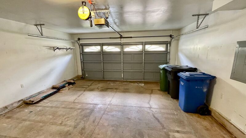 PET FRIENDLY 3 Bed/ 2.5 Bath Home with PV for LOW Electricity in Mililani!! property image