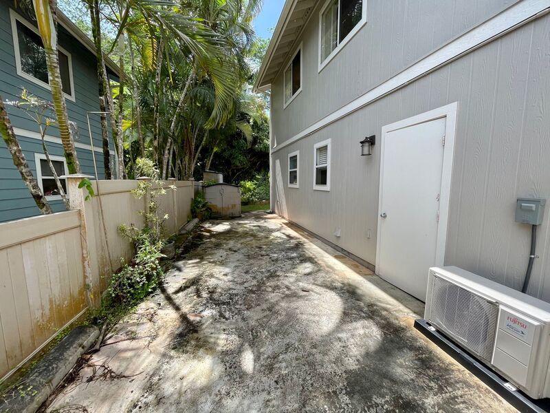 PET FRIENDLY 3 Bed/ 2.5 Bath Home with PV for LOW Electricity in Mililani!! property image