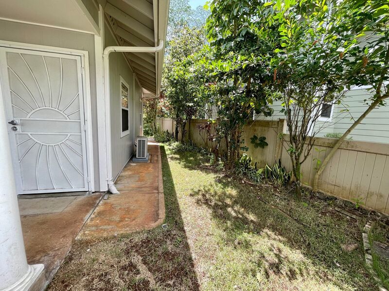 PET FRIENDLY 3 Bed/ 2.5 Bath Home with PV for LOW Electricity in Mililani!! property image