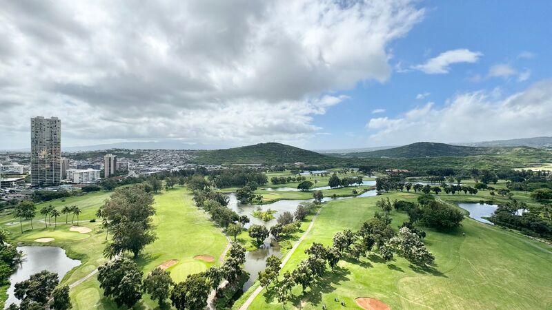HIGHLY DESIRABLE 2 BED/2 BATH SPECTACULAR VIEWS property image
