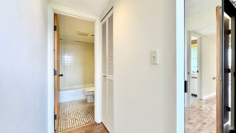 HIGHLY DESIRABLE 2 BED/2 BATH SPECTACULAR VIEWS property image