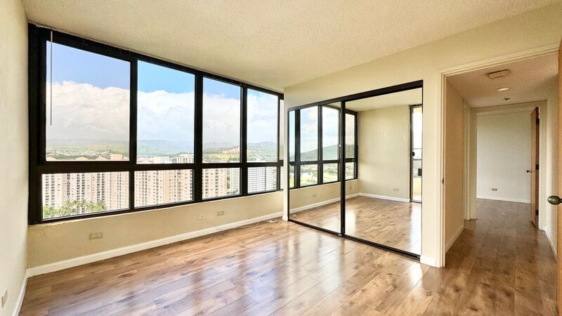 HIGHLY DESIRABLE 2 BED/2 BATH SPECTACULAR VIEWS property image