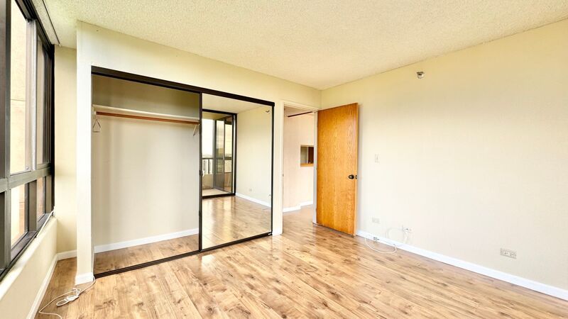 HIGHLY DESIRABLE 2 BED/2 BATH SPECTACULAR VIEWS property image