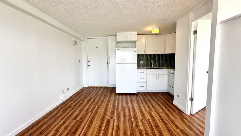 NEWLY RENOVATED! 1 BED/1 BATH/1 PRKG in Five Regents (Salt Lake)!! property image