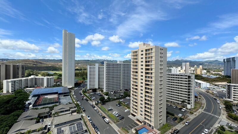 CENTURY WEST 2 BED 2 BATH UNIT WITH 2 PARKING STALLS IN SALT LAKE! property image