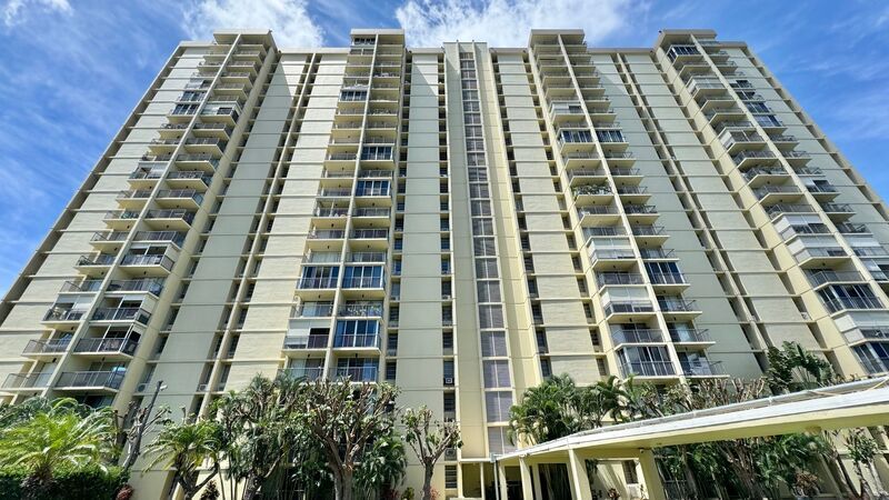 CENTURY WEST 2 BED 2 BATH UNIT WITH 2 PARKING STALLS IN SALT LAKE! property image