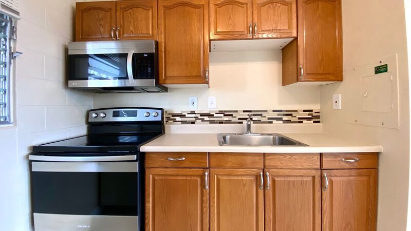 STUDIO w/ 1 PARKING AVAILABLE June 2025 NEAR UH MANOA!!! property image