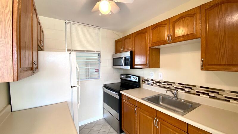 STUDIO w/ 1 PARKING AVAILABLE June 2025 NEAR UH MANOA!!! property image
