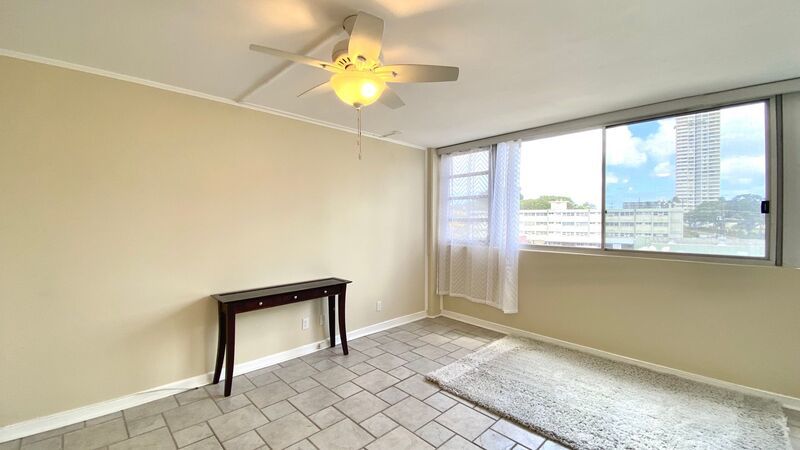 STUDIO w/ 1 PARKING AVAILABLE June 2025 NEAR UH MANOA!!! property image
