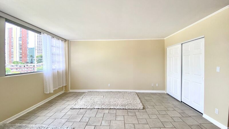 STUDIO w/ 1 PARKING AVAILABLE June 2025 NEAR UH MANOA!!! property image