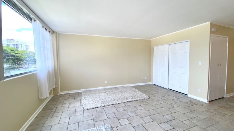 STUDIO w/ 1 PARKING AVAILABLE June 2025 NEAR UH MANOA!!! property image