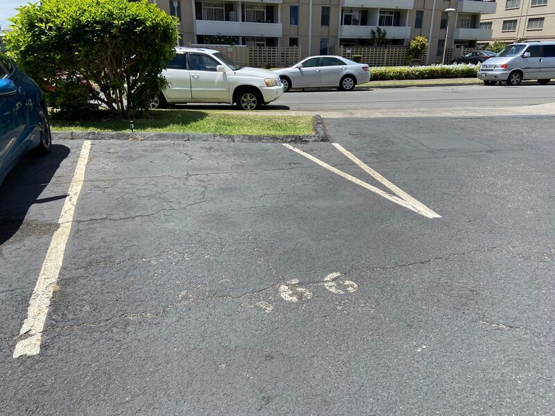 STUDIO w/ 1 PARKING AVAILABLE June 2025 NEAR UH MANOA!!! property image