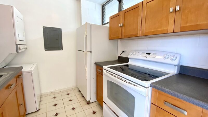 Available Now! Studio on Kinau Street with Washer/Dryer & 1 Covered Parking!!! property image