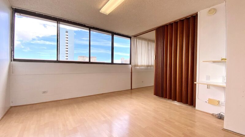 Available Now! Studio on Kinau Street with Washer/Dryer & 1 Covered Parking!!! property image