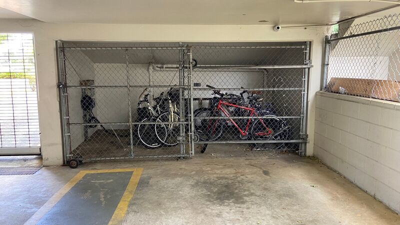 Available Now! Studio on Kinau Street with Washer/Dryer & 1 Covered Parking!!! property image