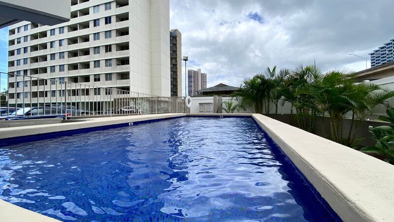 Available Now! Studio on Kinau Street with Washer/Dryer & 1 Covered Parking!!! property image