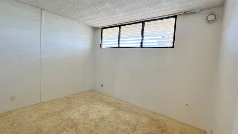 AVAILABLE NOW - SPACIOUS 2BD/1BA WITH 1 COVERED SECURED PARKING! property image