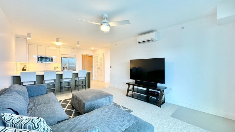AVAILABLE NOW!! FURNISHED 1 Bedroom, 1 Bath condo unit at Azure Ala Moana property image