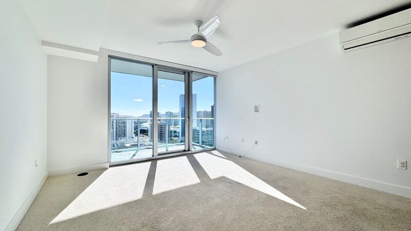 PET FRIENDLY! BEAUTIFUL 2 BEDROOM UNIT ON 29TH FLOOR property image