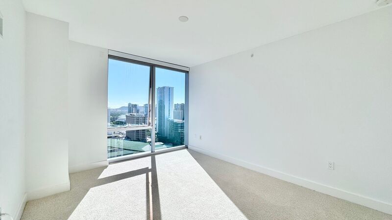 PET FRIENDLY! BEAUTIFUL 2 BEDROOM UNIT ON 29TH FLOOR property image